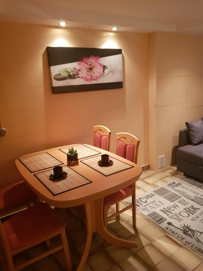 Gemütliche Ferienwohnung mit Kamin und Sauna! Nistertal Exterior foto
